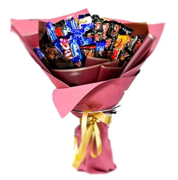 Сладкий букет из шоколадок 