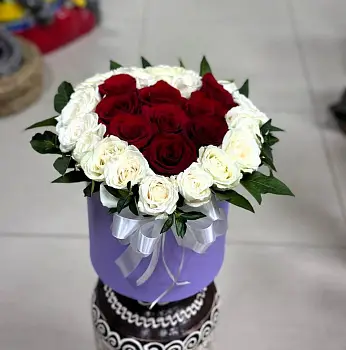 Шляпная коробка "Сердце"